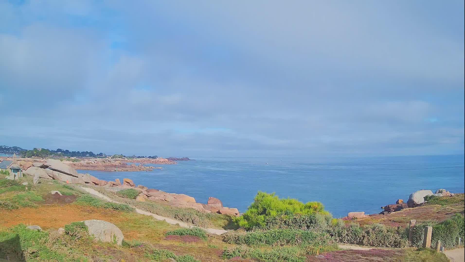 Perros-Guirec - Le Sentier des Douaniers Trekking( The Custom Path ) Live Cam -  Lannion, Cotes-d'Armor, Bretagne, France