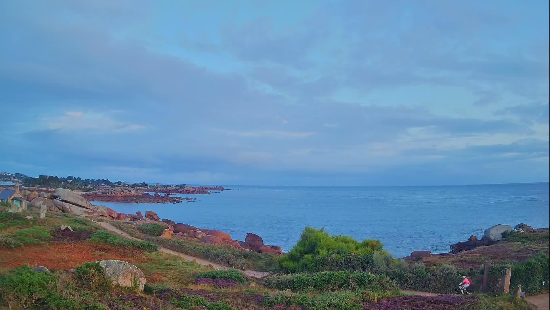 Perros-Guirec - Le Sentier des Douaniers Trekking( The Custom Path ) Live Cam -  Lannion, Cotes-d'Armor, Bretagne, France