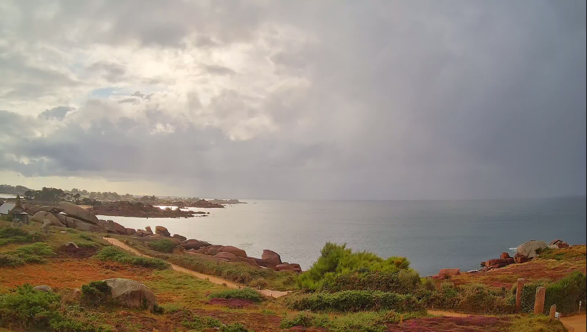 Perros-Guirec - Le Sentier des Douaniers Trekking( The Custom Path ) Live Cam -  Lannion, Cotes-d'Armor, Bretagne, France