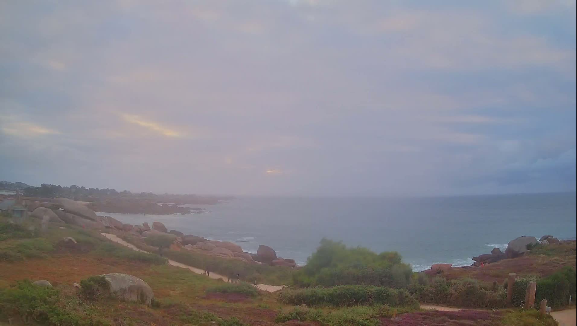Perros-Guirec - Le Sentier des Douaniers Trekking( The Custom Path ) Live Cam -  Lannion, Cotes-d'Armor, Bretagne, France