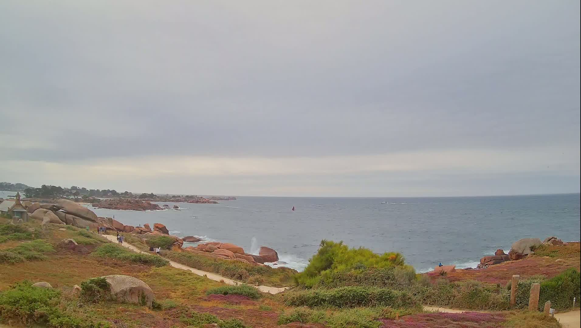 Perros-Guirec - Le Sentier des Douaniers Trekking( The Custom Path ) Live Cam -  Lannion, Cotes-d'Armor, Bretagne, France