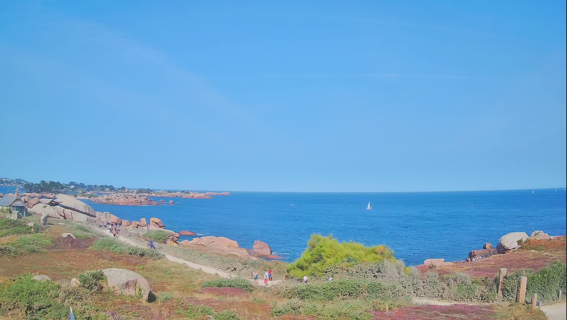 Perros-Guirec - Le Sentier des Douaniers Trekking( The Custom Path ) Live Cam -  Lannion, Cotes-d'Armor, Bretagne, France