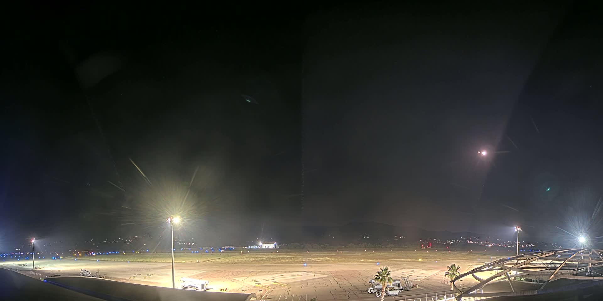 Aéroport Ajaccio Napoleon Bonaparte Airport Live Cam  AJA/LFKJ-  Ajaccio, Corse-du-Sud, Corse , France