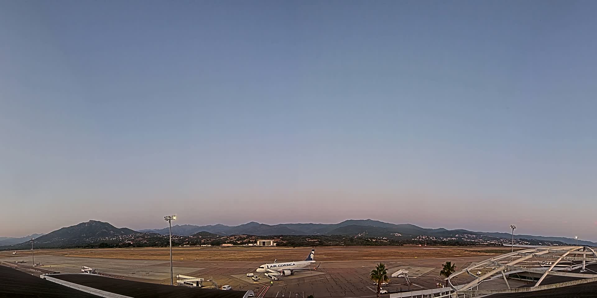 Aéroport Ajaccio Napoleon Bonaparte Airport Live Cam  AJA/LFKJ-  Ajaccio, Corse-du-Sud, Corse , France
