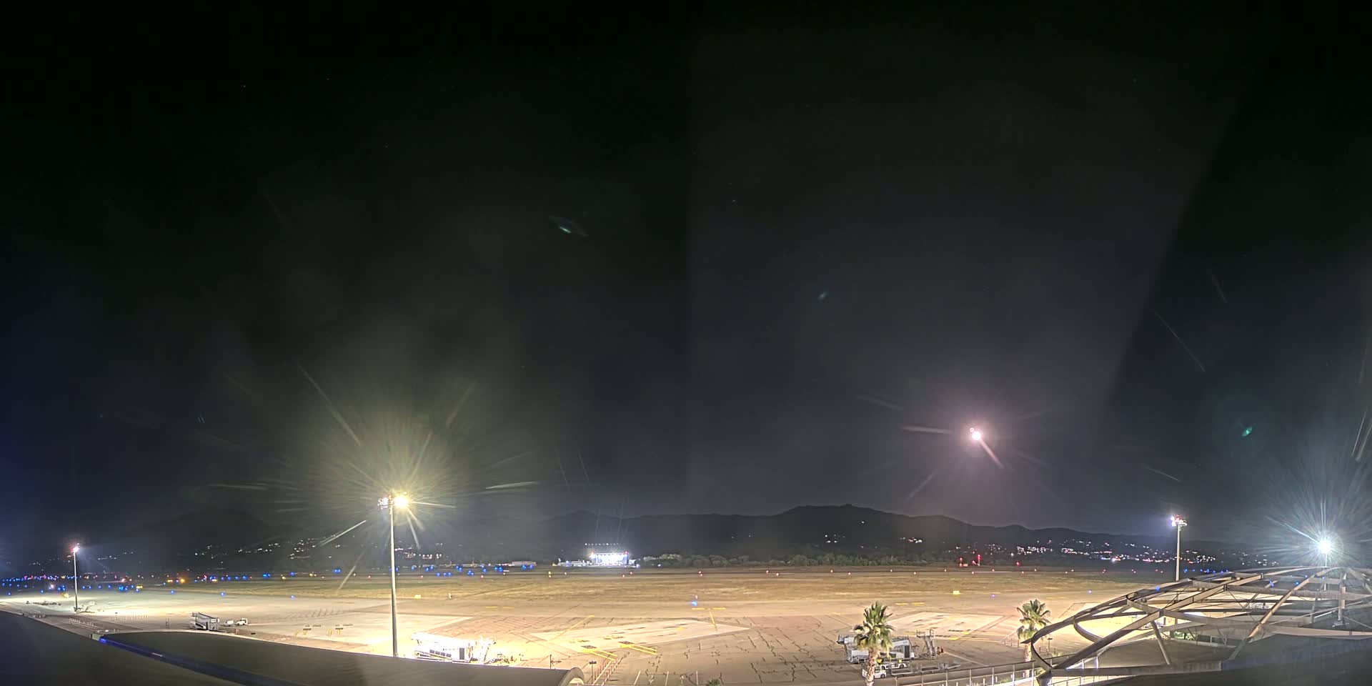 Aéroport Ajaccio Napoleon Bonaparte Airport Live Cam  AJA/LFKJ-  Ajaccio, Corse-du-Sud, Corse , France