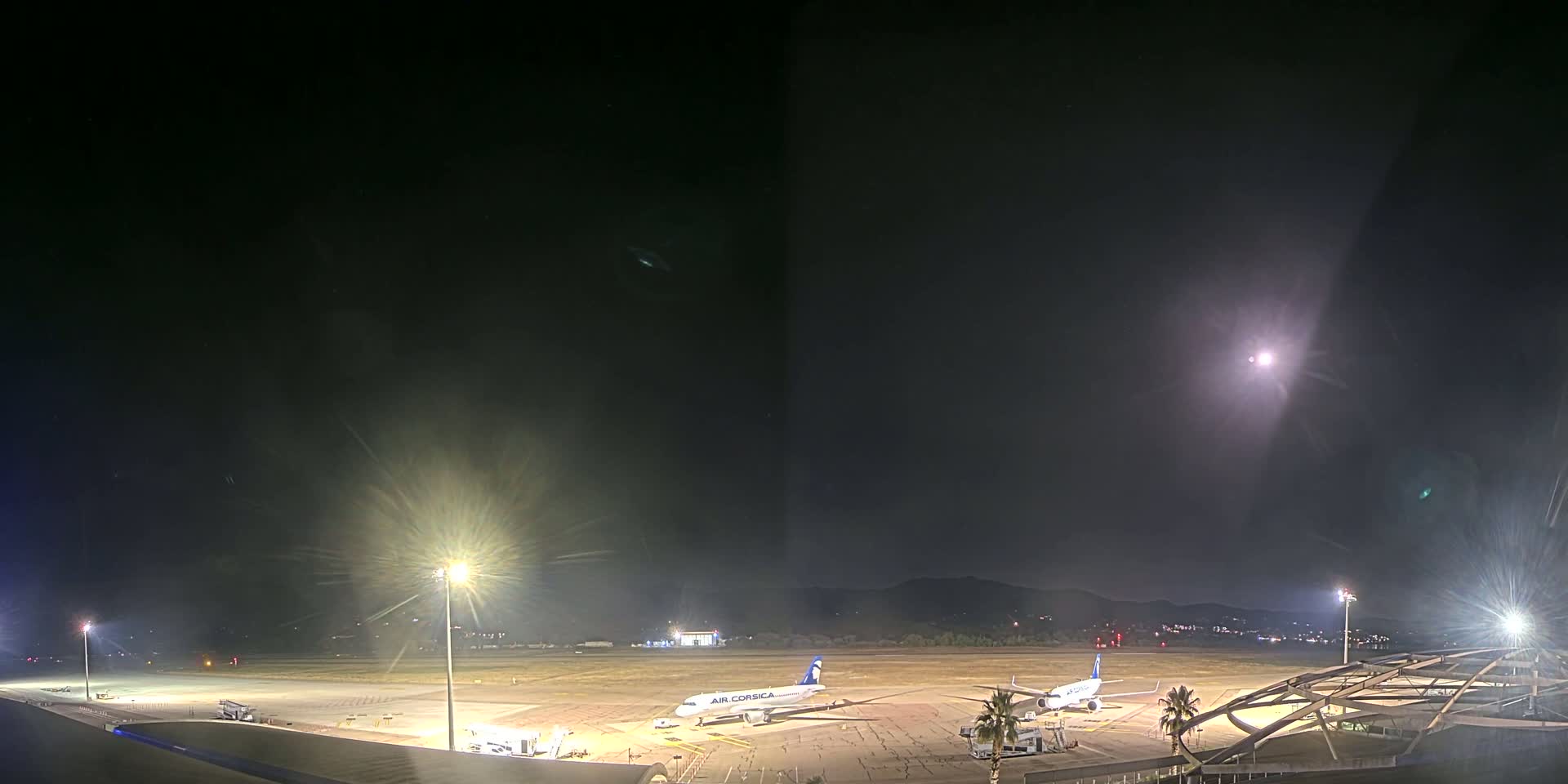 Aéroport Ajaccio Napoleon Bonaparte Airport Live Cam  AJA/LFKJ-  Ajaccio, Corse-du-Sud, Corse , France