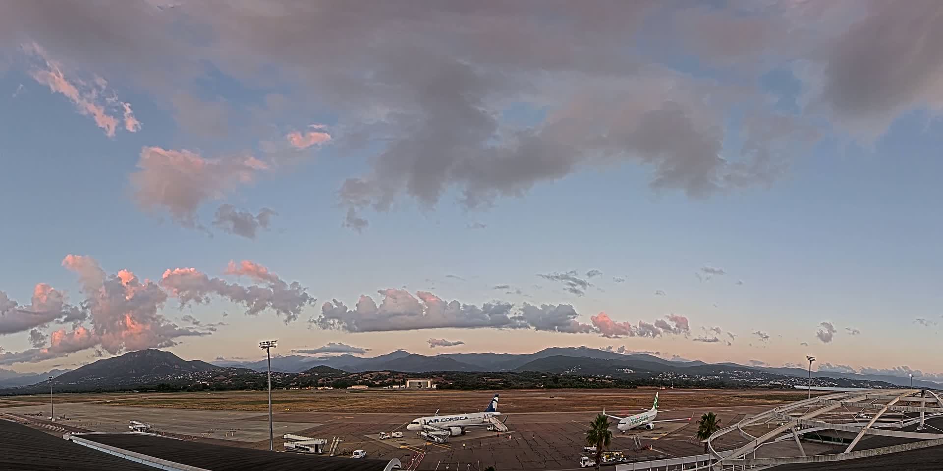 Aéroport Ajaccio Napoleon Bonaparte Airport Live Cam  AJA/LFKJ-  Ajaccio, Corse-du-Sud, Corse , France