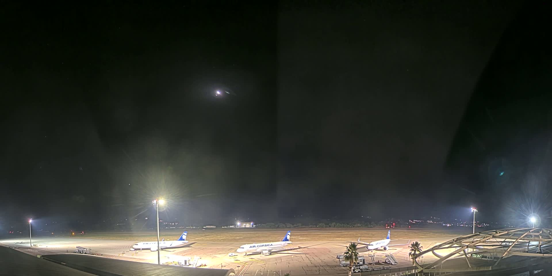 Aéroport Ajaccio Napoleon Bonaparte Airport Live Cam  AJA/LFKJ-  Ajaccio, Corse-du-Sud, Corse , France