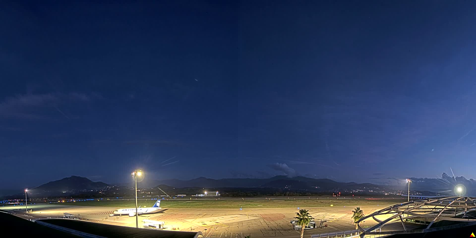 Aéroport Ajaccio Napoleon Bonaparte Airport Live Cam  AJA/LFKJ-  Ajaccio, Corse-du-Sud, Corse , France