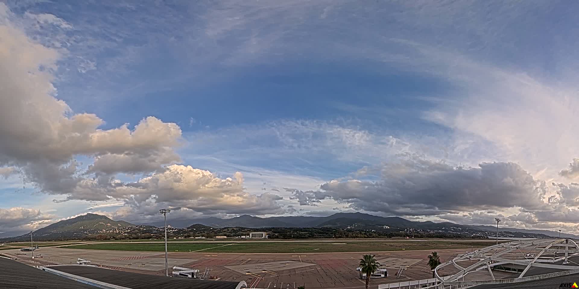 Aéroport Ajaccio Napoleon Bonaparte Airport Live Cam  AJA/LFKJ-  Ajaccio, Corse-du-Sud, Corse , France