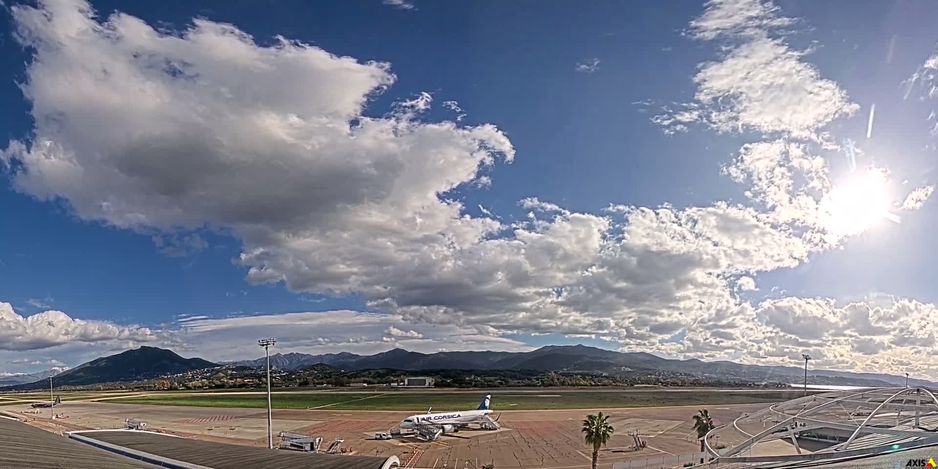 Aéroport Ajaccio Napoleon Bonaparte Airport Live Cam  AJA/LFKJ-  Ajaccio, Corse-du-Sud, Corse , France
