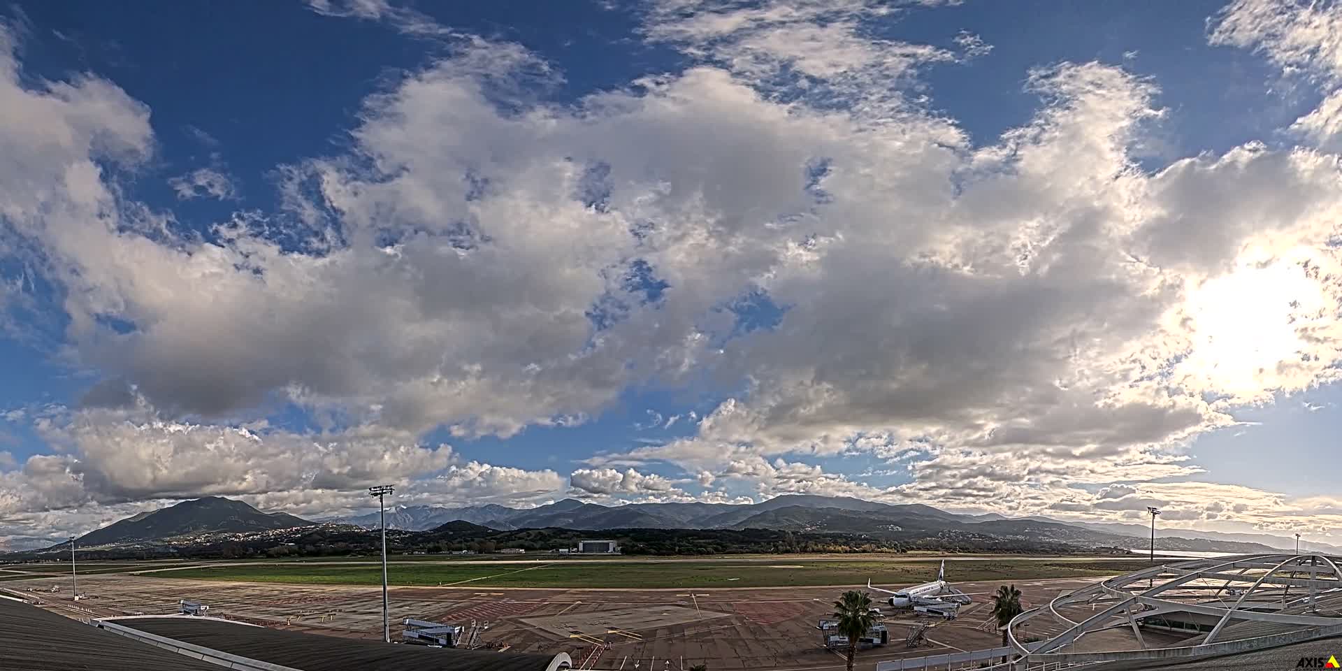 Aéroport Ajaccio Napoleon Bonaparte Airport Live Cam  AJA/LFKJ-  Ajaccio, Corse-du-Sud, Corse , France
