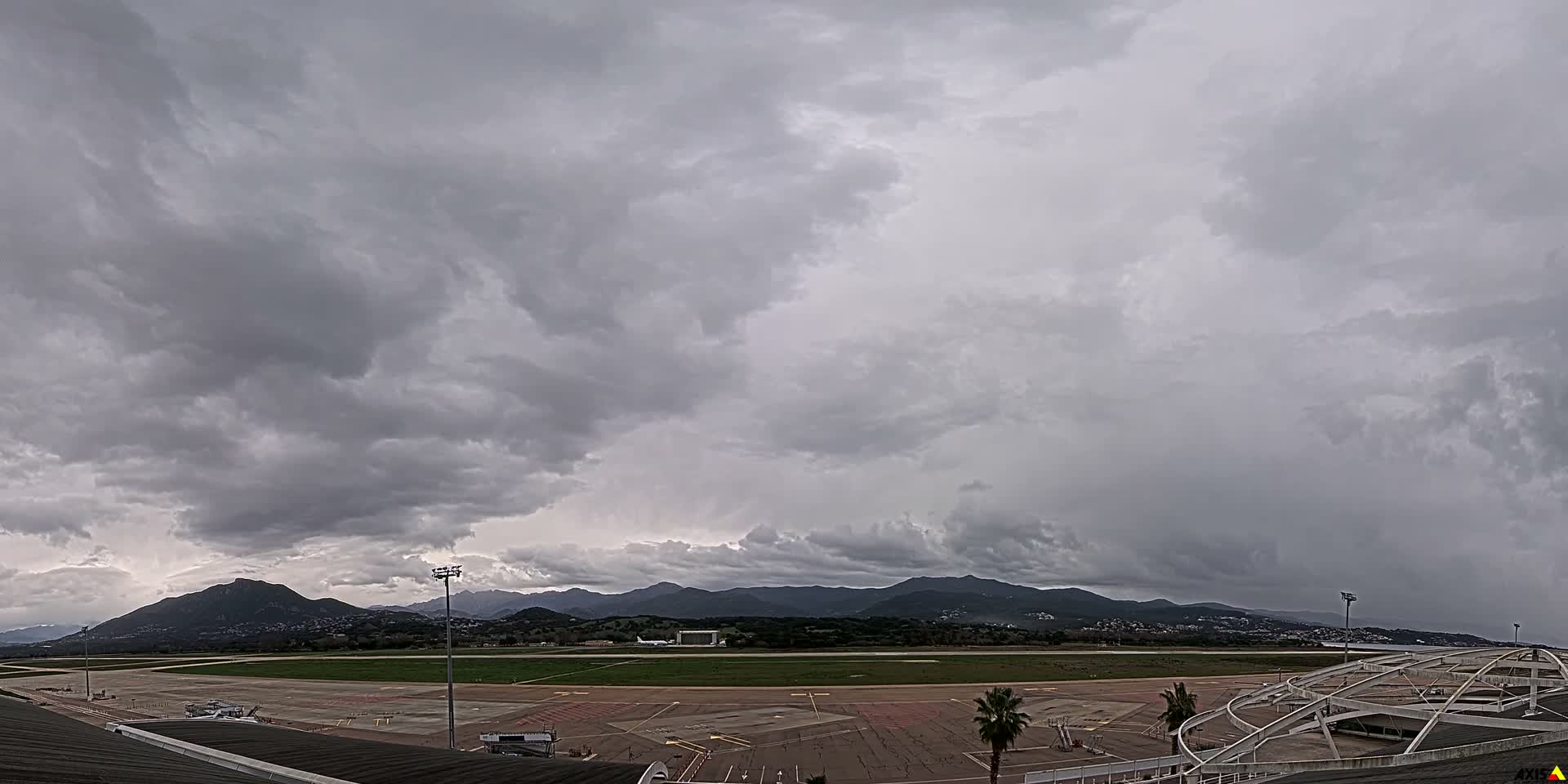 Aéroport Ajaccio Napoleon Bonaparte Airport Live Cam  AJA/LFKJ-  Ajaccio, Corse-du-Sud, Corse , France