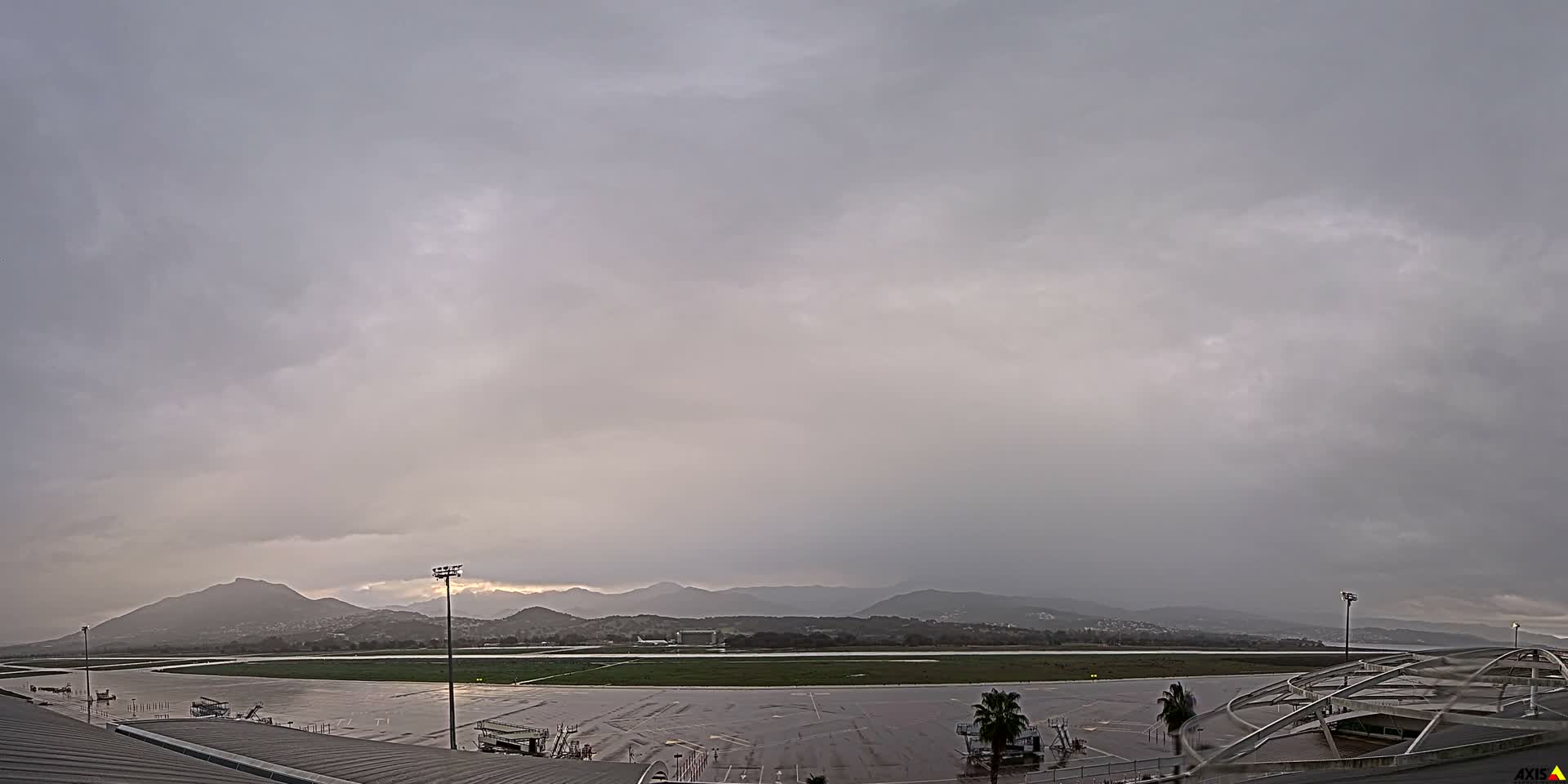 Aéroport Ajaccio Napoleon Bonaparte Airport Live Cam  AJA/LFKJ-  Ajaccio, Corse-du-Sud, Corse , France
