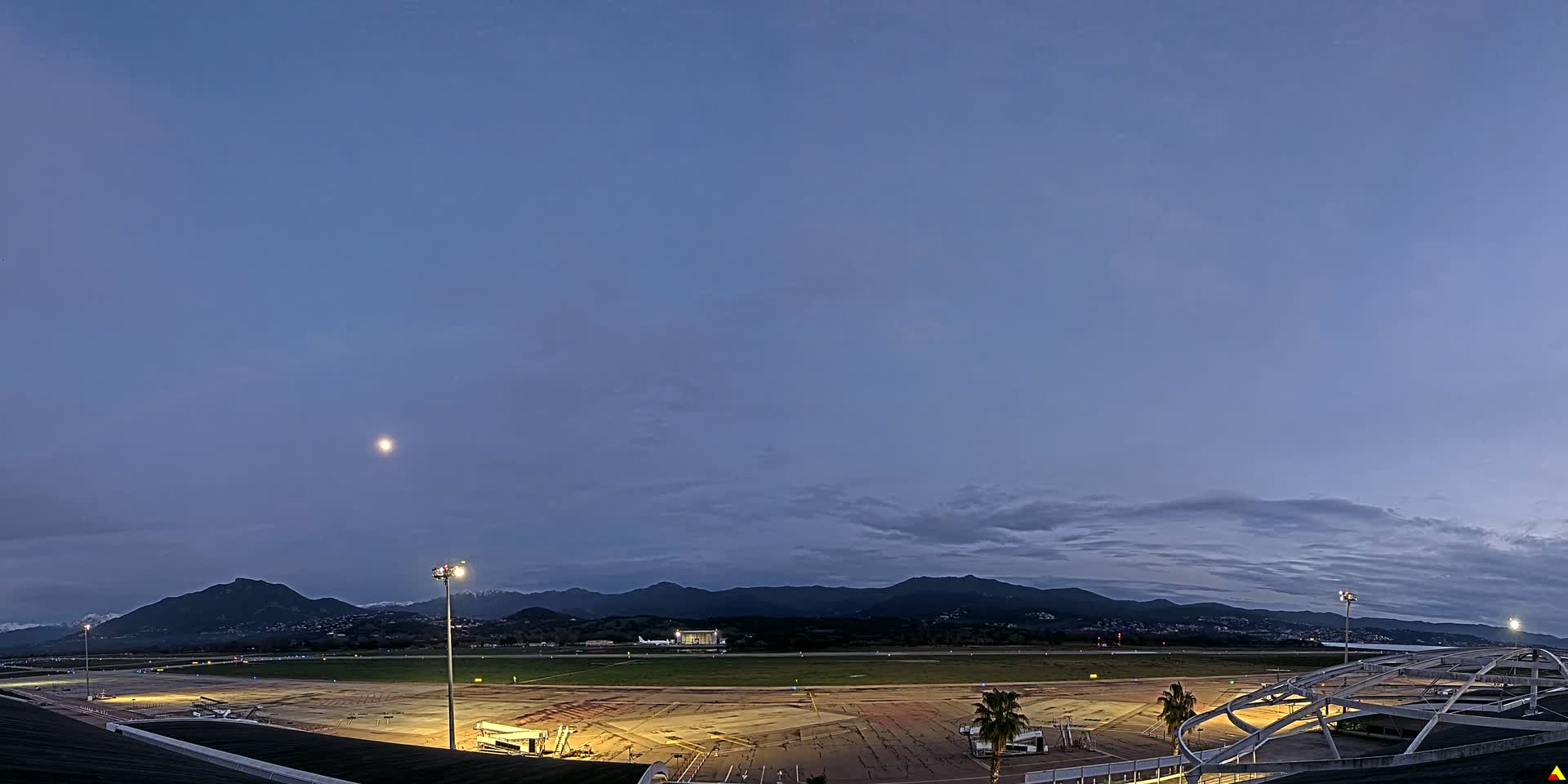 Aéroport Ajaccio Napoleon Bonaparte Airport Live Cam  AJA/LFKJ-  Ajaccio, Corse-du-Sud, Corse , France