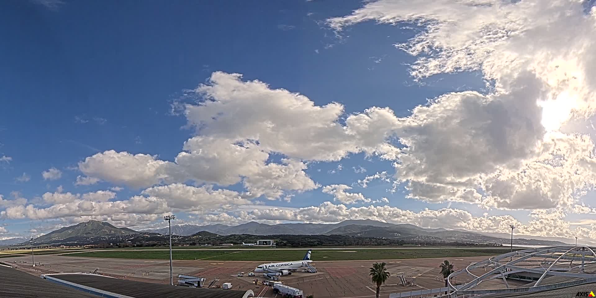 Aéroport Ajaccio Napoleon Bonaparte Airport Live Cam  AJA/LFKJ-  Ajaccio, Corse-du-Sud, Corse , France