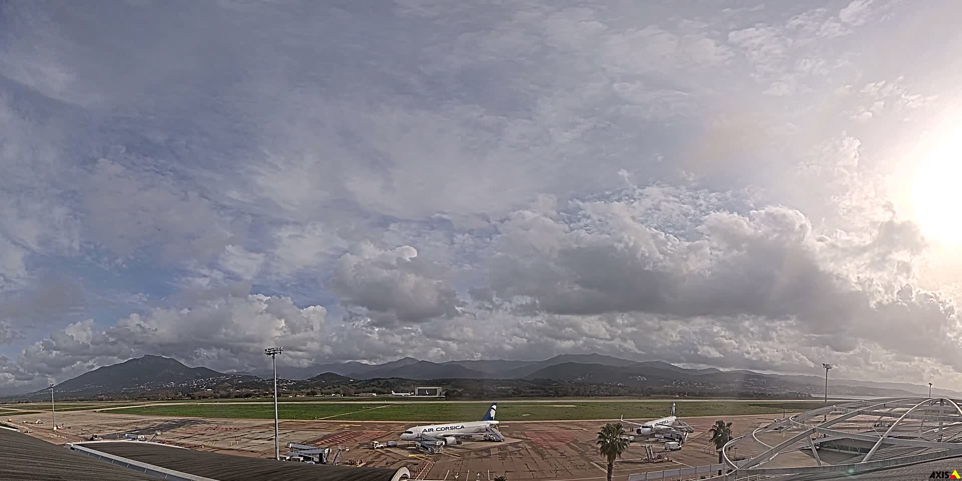 Aéroport Ajaccio Napoleon Bonaparte Airport Live Cam  AJA/LFKJ-  Ajaccio, Corse-du-Sud, Corse , France
