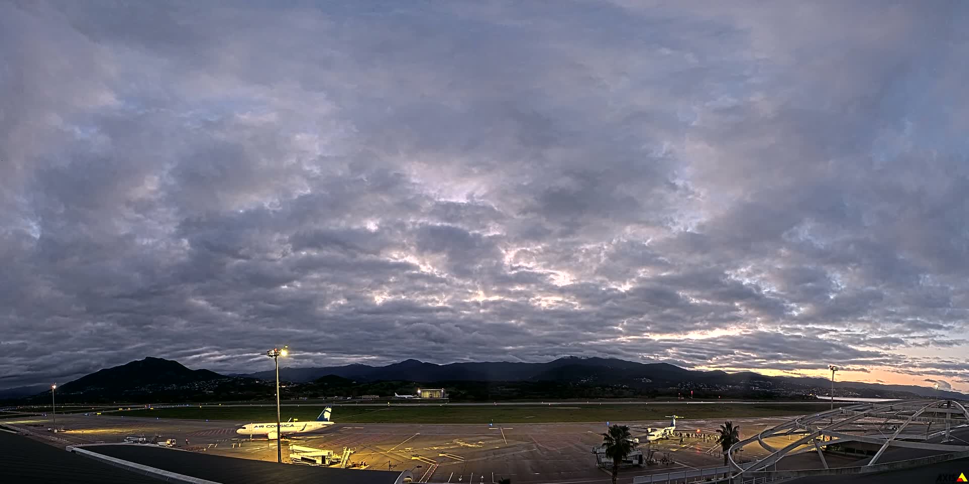 Aéroport Ajaccio Napoleon Bonaparte Airport Live Cam  AJA/LFKJ-  Ajaccio, Corse-du-Sud, Corse , France