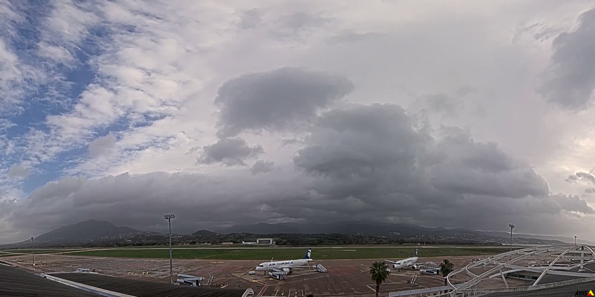 Aéroport Ajaccio Napoleon Bonaparte Airport Live Cam  AJA/LFKJ-  Ajaccio, Corse-du-Sud, Corse , France