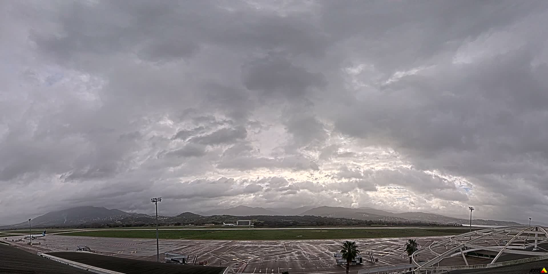 Aéroport Ajaccio Napoleon Bonaparte Airport Live Cam  AJA/LFKJ-  Ajaccio, Corse-du-Sud, Corse , France