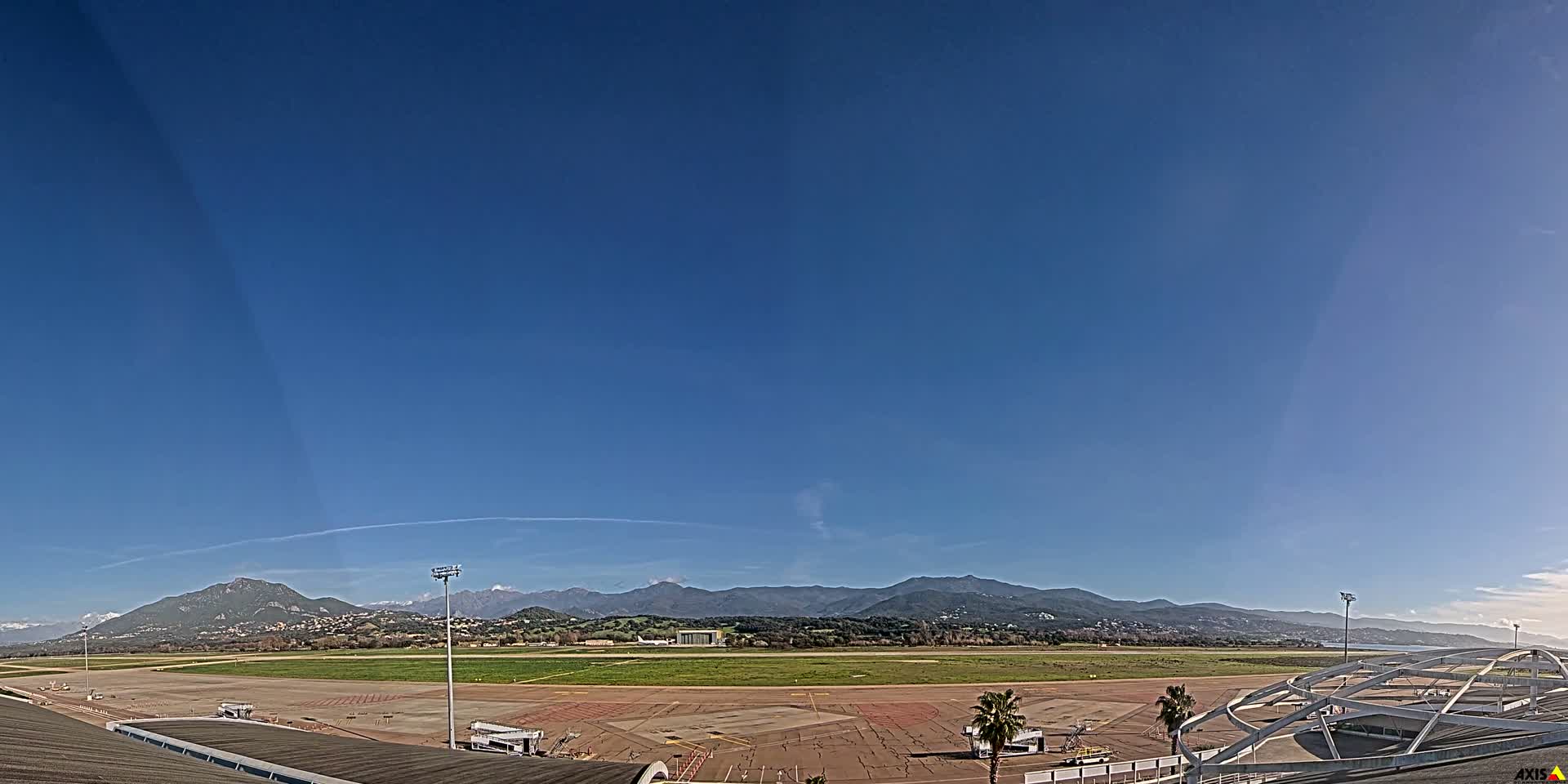 Aéroport Ajaccio Napoleon Bonaparte Airport Live Cam  AJA/LFKJ-  Ajaccio, Corse-du-Sud, Corse , France