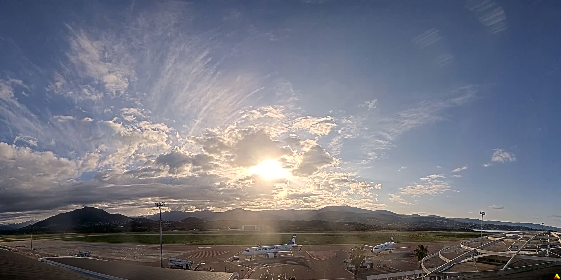 Aéroport Ajaccio Napoleon Bonaparte Airport Live Cam  AJA/LFKJ-  Ajaccio, Corse-du-Sud, Corse , France