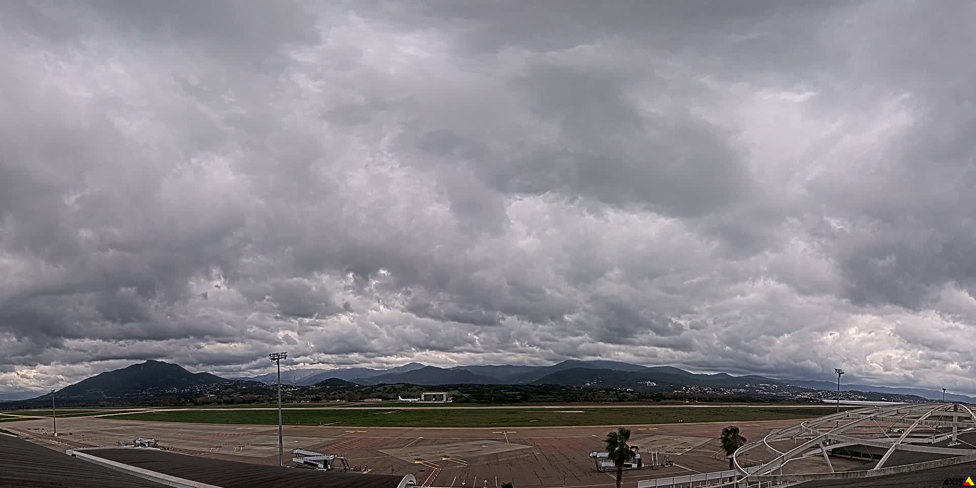 Aéroport Ajaccio Napoleon Bonaparte Airport Live Cam  AJA/LFKJ-  Ajaccio, Corse-du-Sud, Corse , France