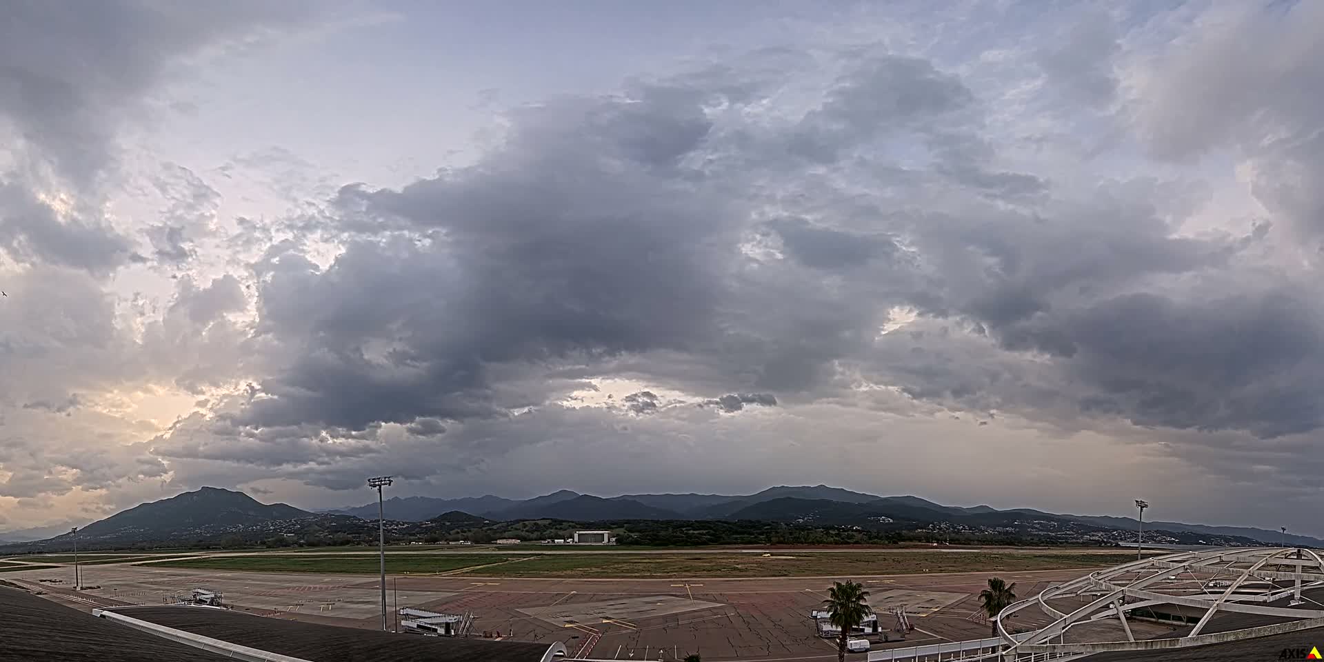 Aéroport Ajaccio Napoleon Bonaparte Airport Live Cam  AJA/LFKJ-  Ajaccio, Corse-du-Sud, Corse , France