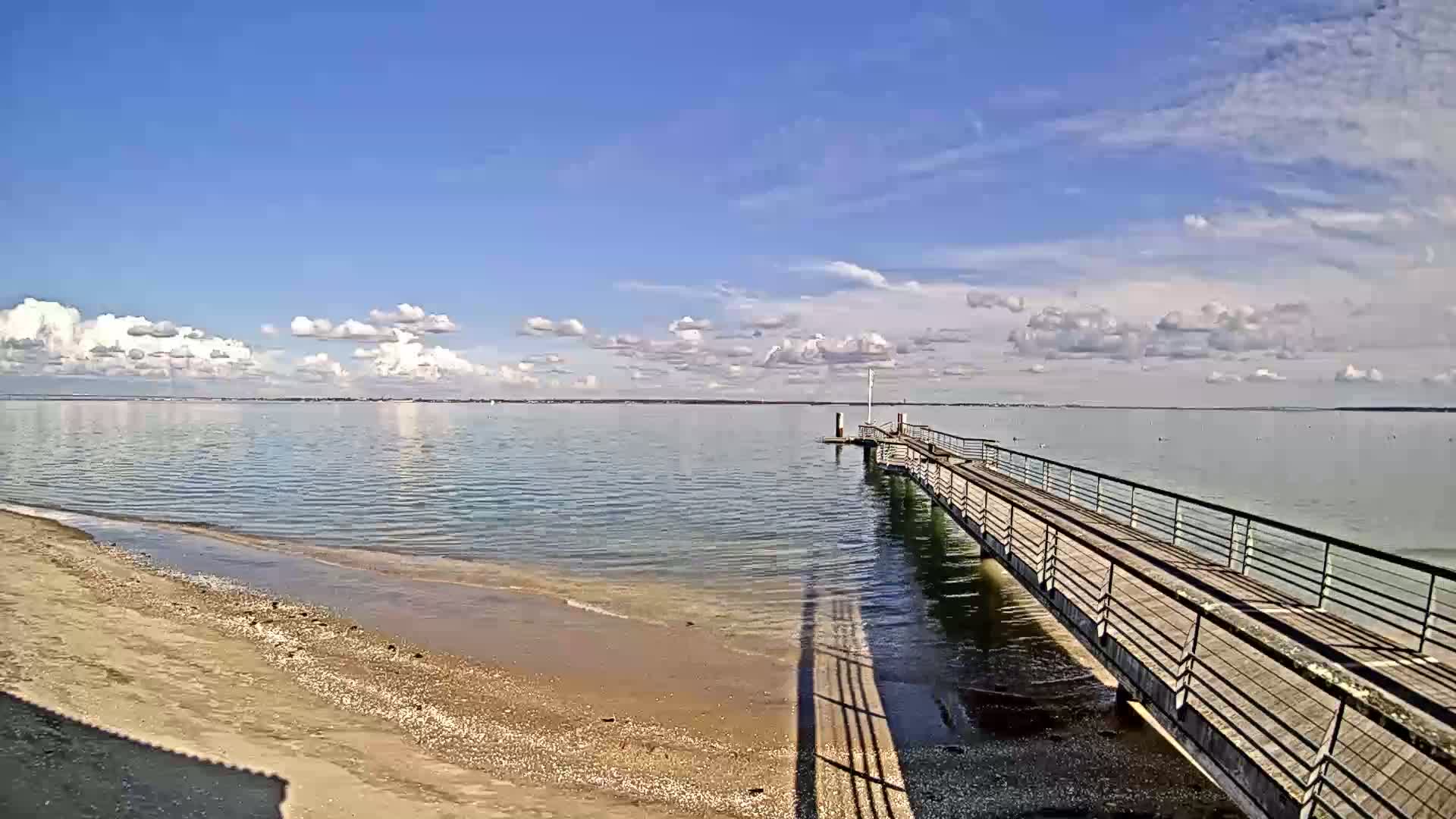 Saint-Trojan CNCO Marine Live Cam - 	Saint-Trojan-les-Bains, Blaye, Gironde, 	Nouvelle-Aquitaine, France