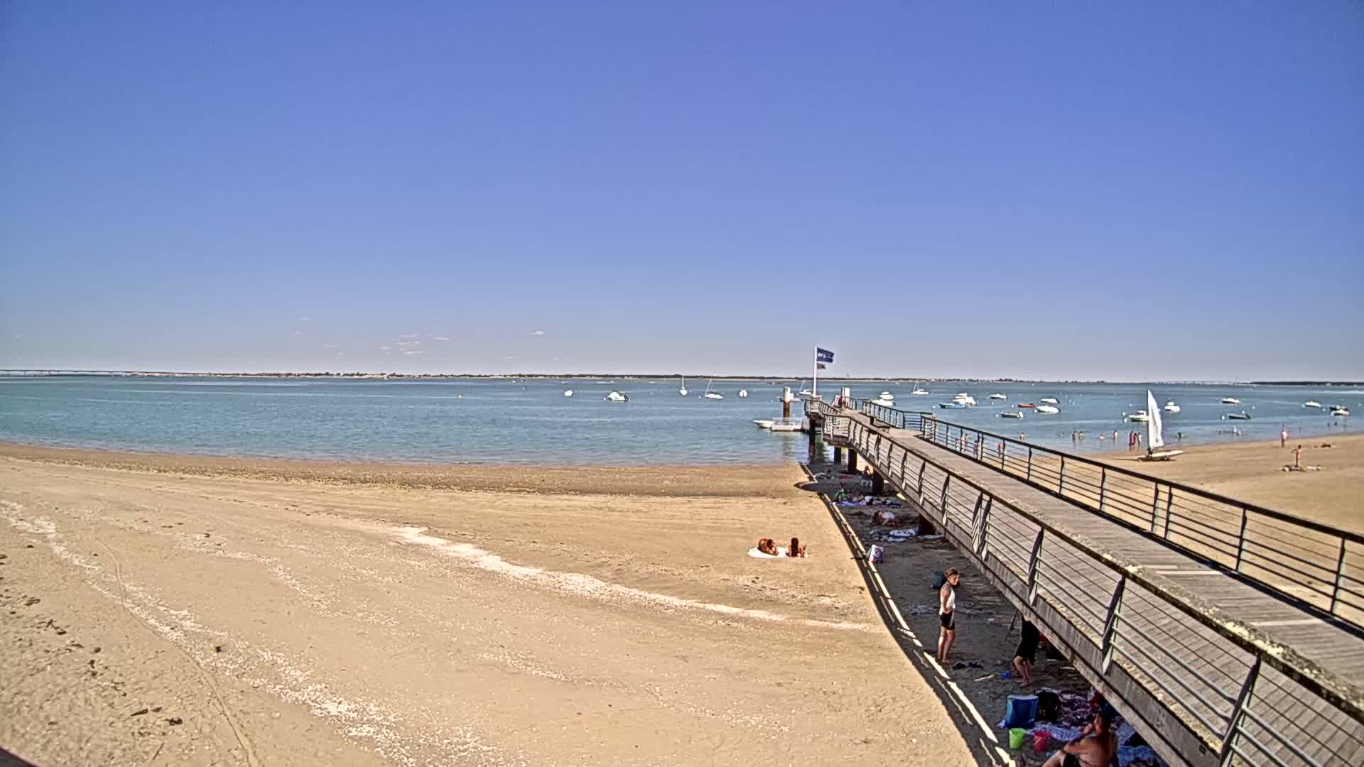 Saint-Trojan CNCO Marine Live Cam - 	Saint-Trojan-les-Bains, Blaye, Gironde, 	Nouvelle-Aquitaine, France