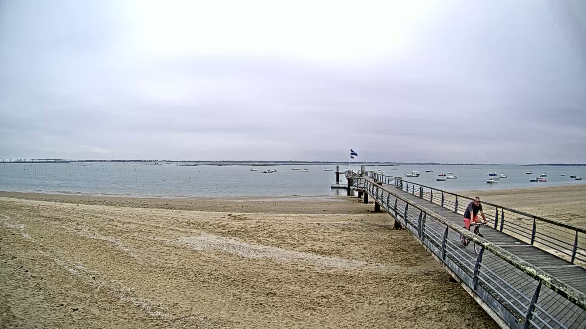 Saint-Trojan CNCO Marine Live Cam - 	Saint-Trojan-les-Bains, Blaye, Gironde, 	Nouvelle-Aquitaine, France