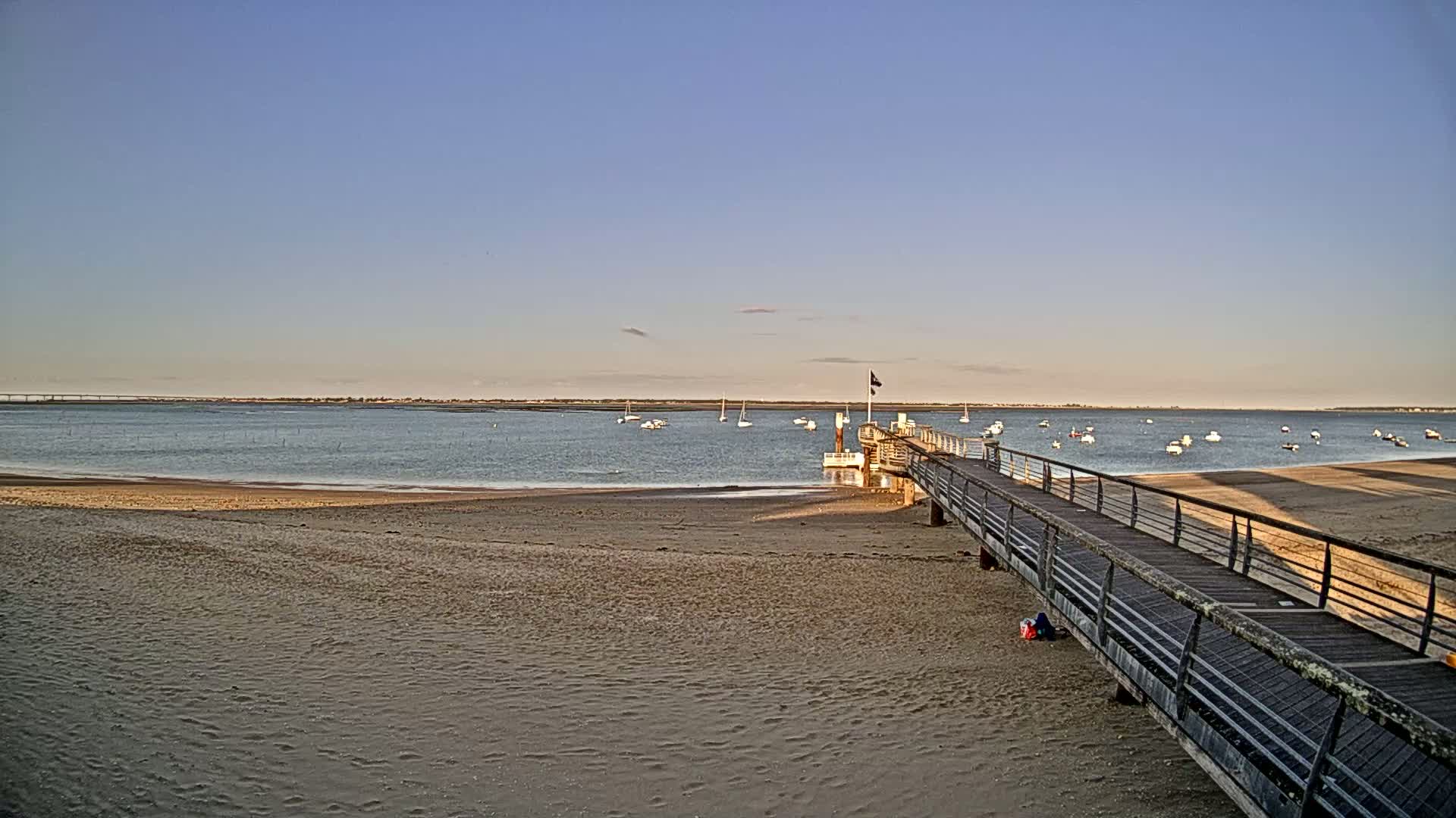 Saint-Trojan CNCO Marine Live Cam - 	Saint-Trojan-les-Bains, Blaye, Gironde, 	Nouvelle-Aquitaine, France