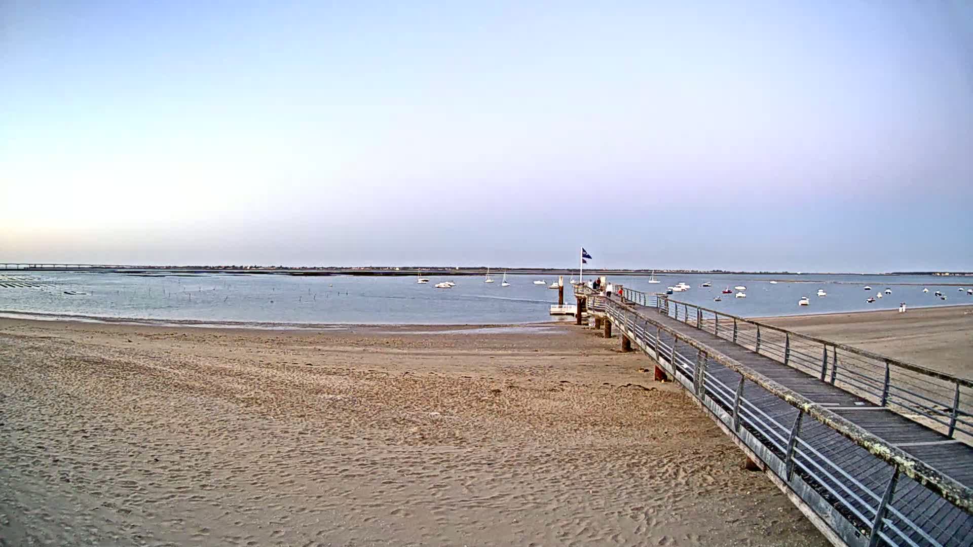 Saint-Trojan CNCO Marine Live Cam - 	Saint-Trojan-les-Bains, Blaye, Gironde, 	Nouvelle-Aquitaine, France