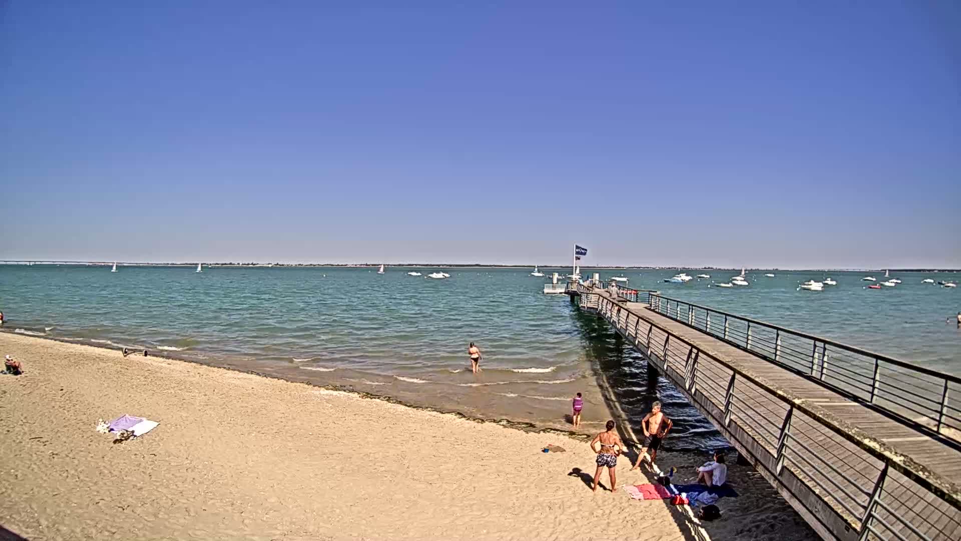 Saint-Trojan CNCO Marine Live Cam - 	Saint-Trojan-les-Bains, Blaye, Gironde, 	Nouvelle-Aquitaine, France