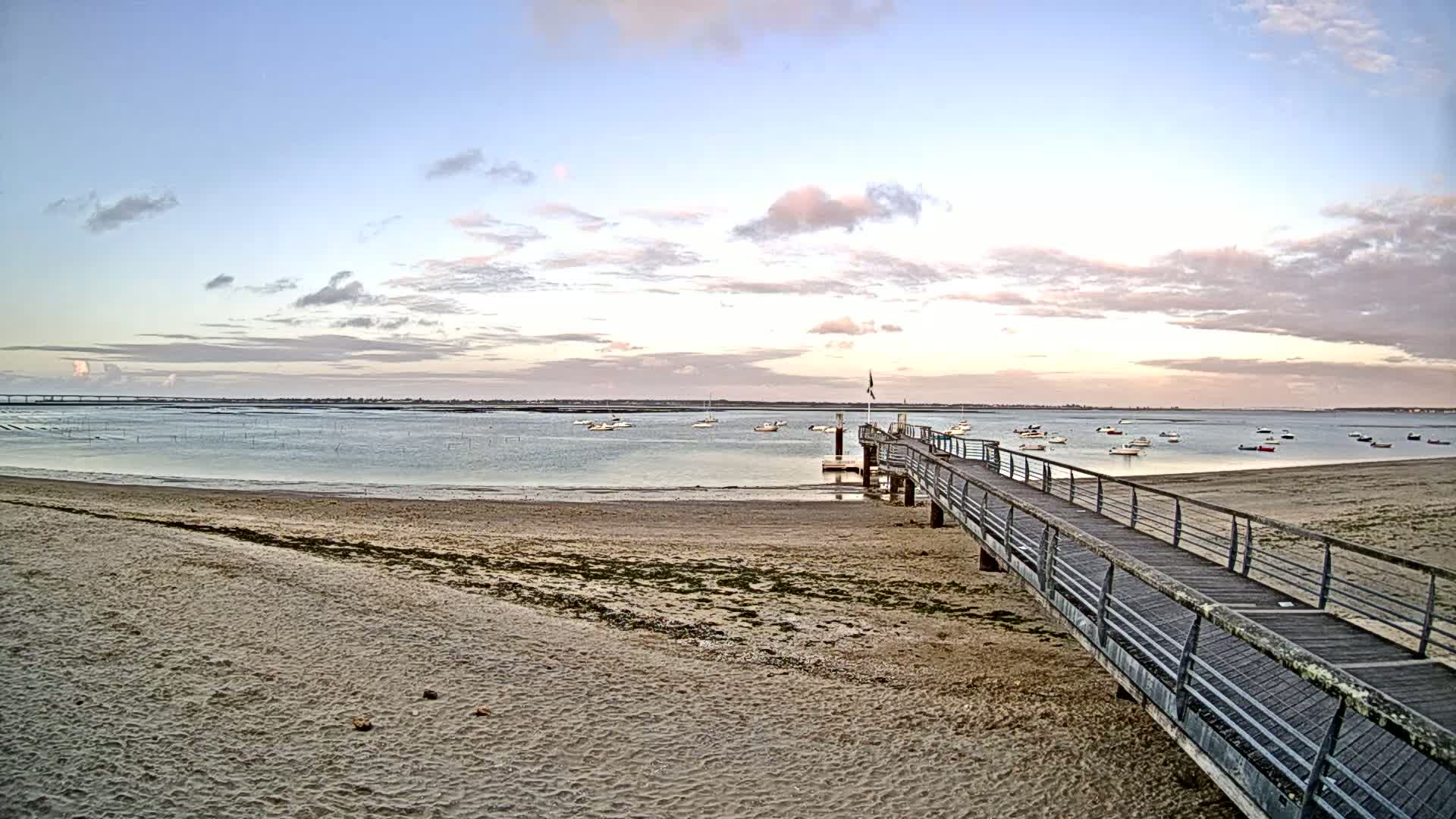 Saint-Trojan CNCO Marine Live Cam - 	Saint-Trojan-les-Bains, Blaye, Gironde, 	Nouvelle-Aquitaine, France
