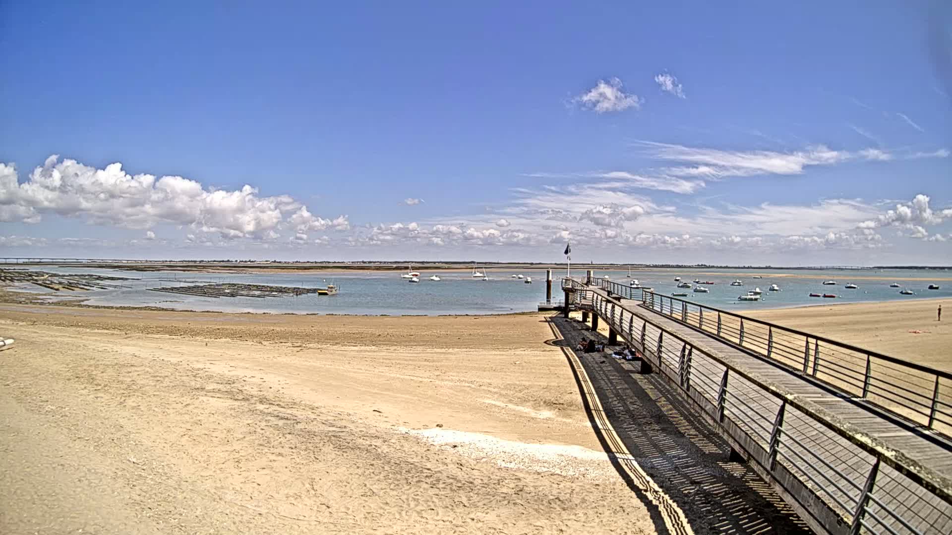 Saint-Trojan CNCO Marine Live Cam - 	Saint-Trojan-les-Bains, Blaye, Gironde, 	Nouvelle-Aquitaine, France