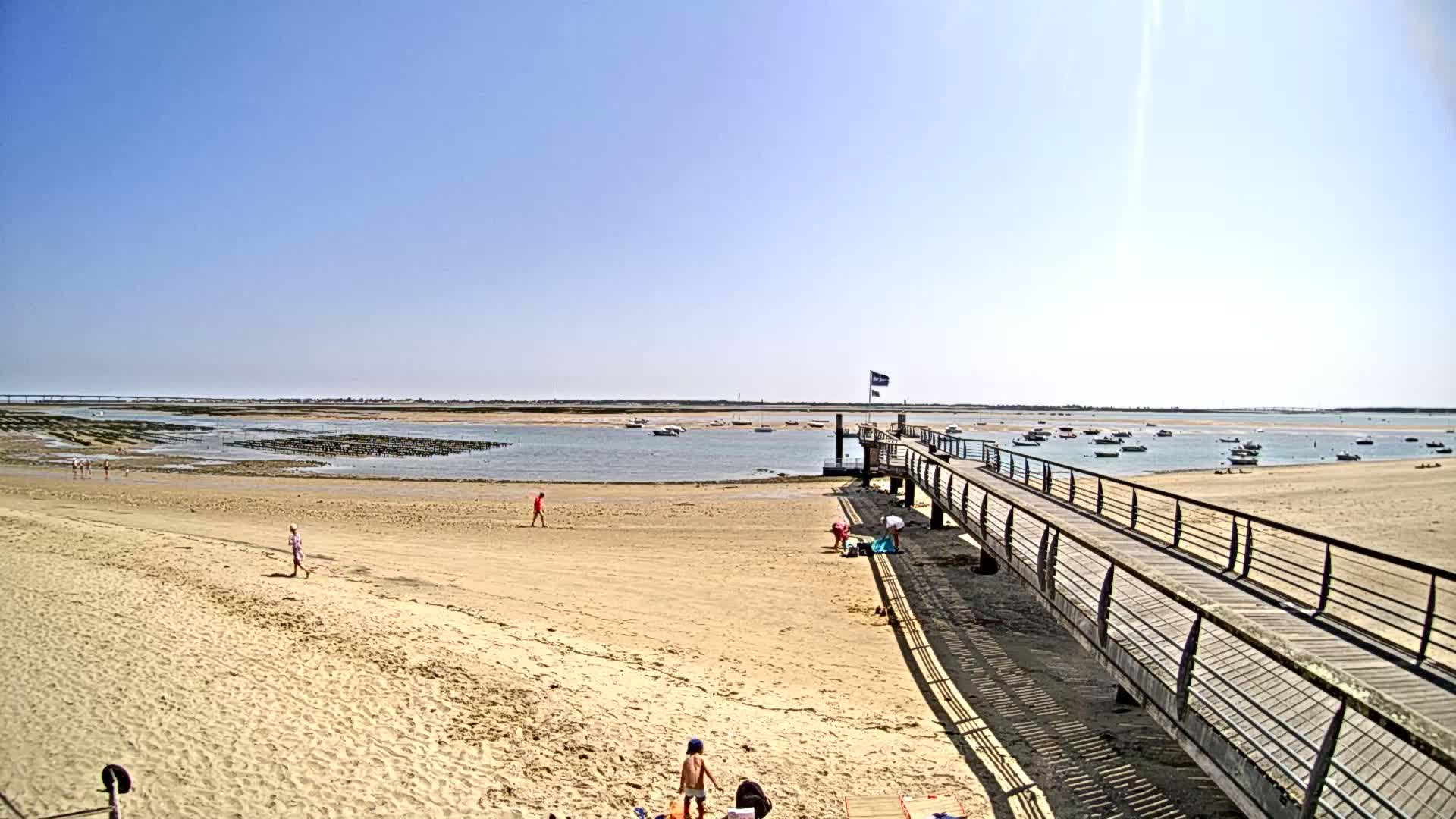 Saint-Trojan CNCO Marine Live Cam - 	Saint-Trojan-les-Bains, Blaye, Gironde, 	Nouvelle-Aquitaine, France