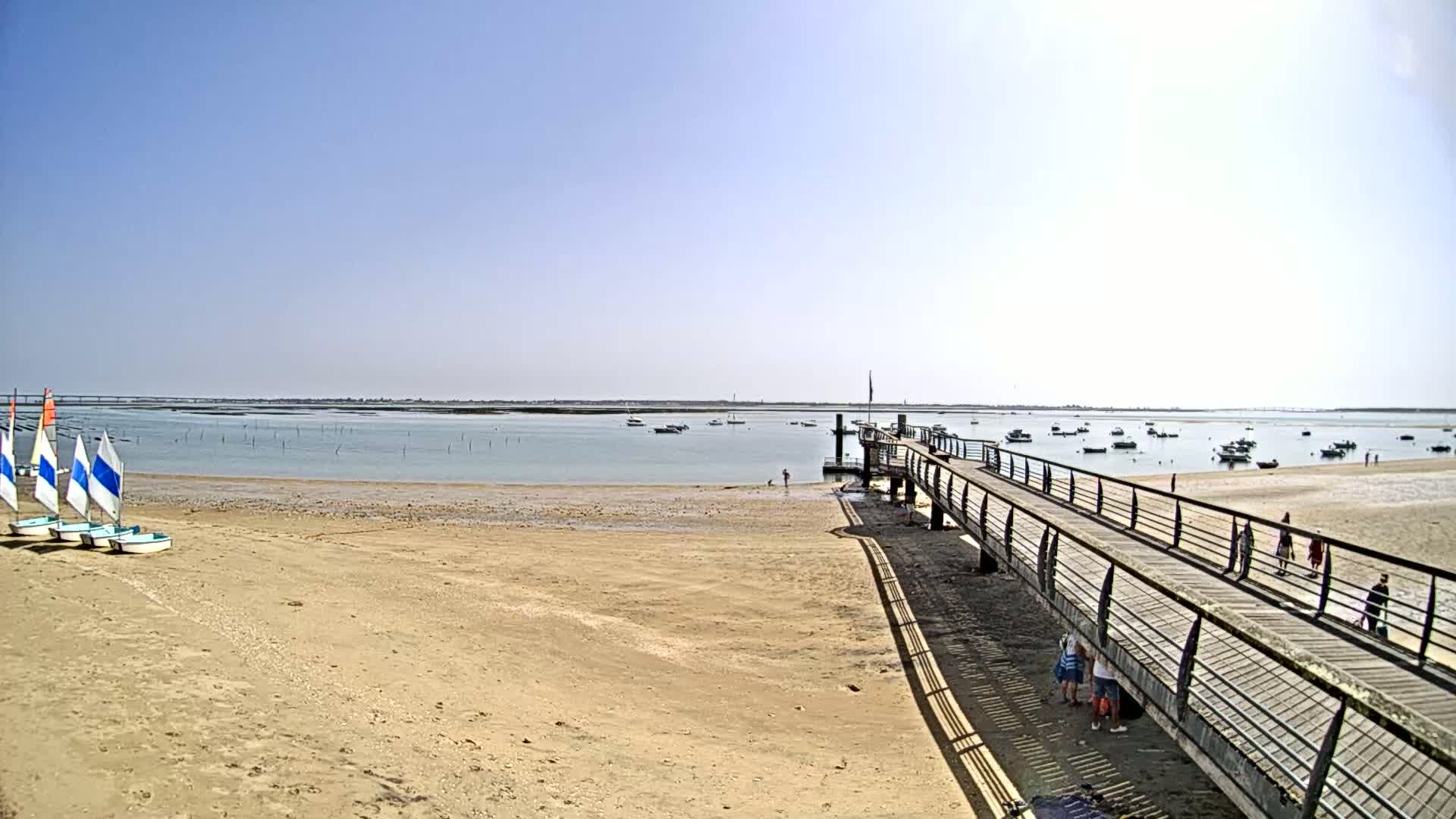 Saint-Trojan CNCO Marine Live Cam - 	Saint-Trojan-les-Bains, Blaye, Gironde, 	Nouvelle-Aquitaine, France