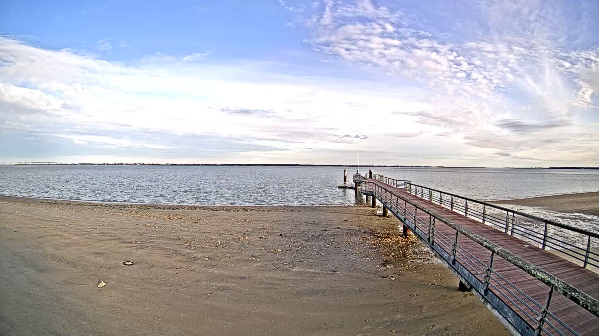 Saint-Trojan CNCO Marine Live Cam - 	Saint-Trojan-les-Bains, Blaye, Gironde, 	Nouvelle-Aquitaine, France