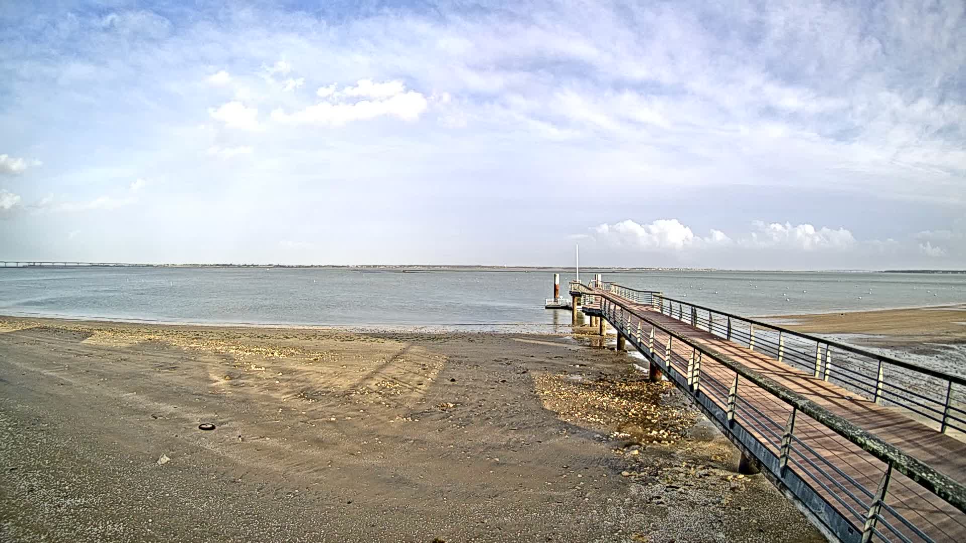 Saint-Trojan CNCO Marine Live Cam - 	Saint-Trojan-les-Bains, Blaye, Gironde, 	Nouvelle-Aquitaine, France