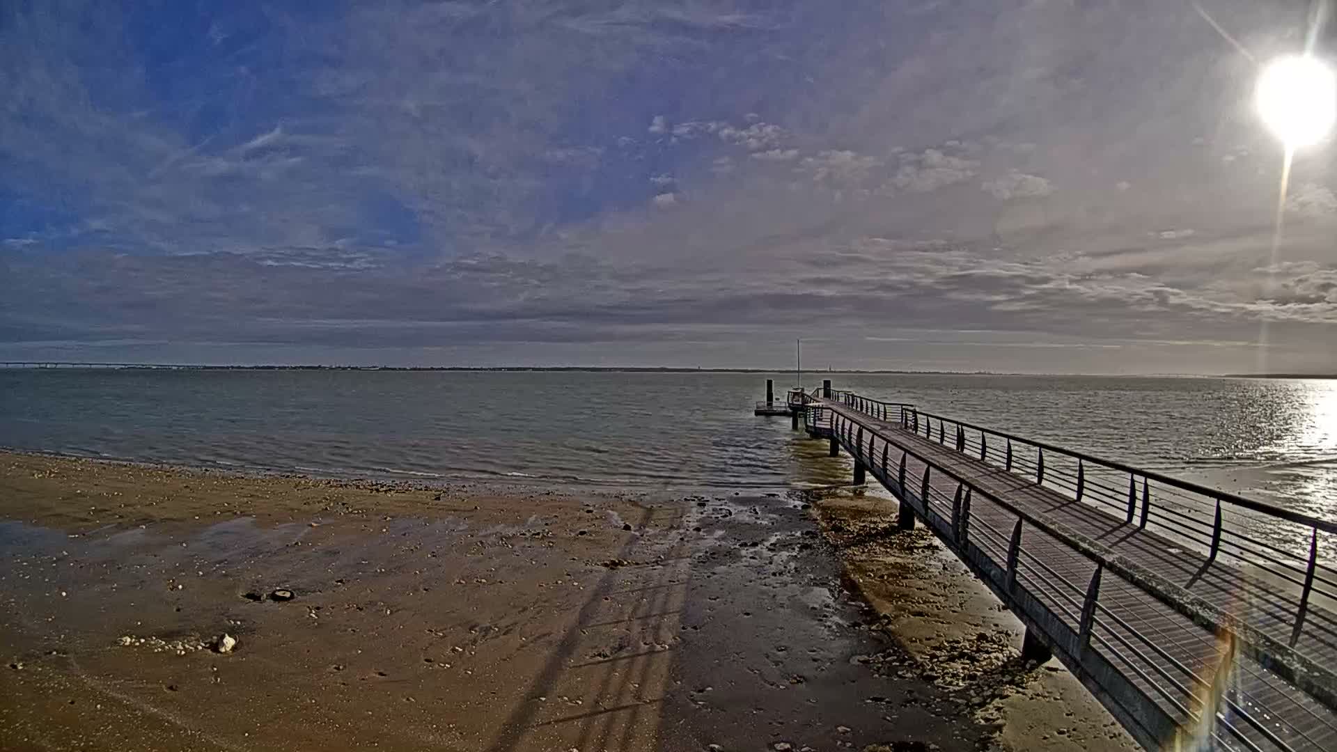 Saint-Trojan CNCO Marine Live Cam - 	Saint-Trojan-les-Bains, Blaye, Gironde, 	Nouvelle-Aquitaine, France
