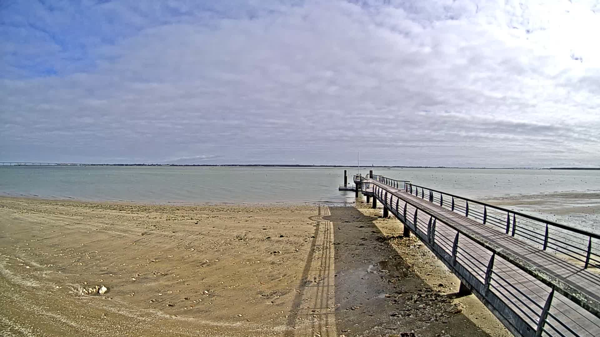 Saint-Trojan CNCO Marine Live Cam - 	Saint-Trojan-les-Bains, Blaye, Gironde, 	Nouvelle-Aquitaine, France