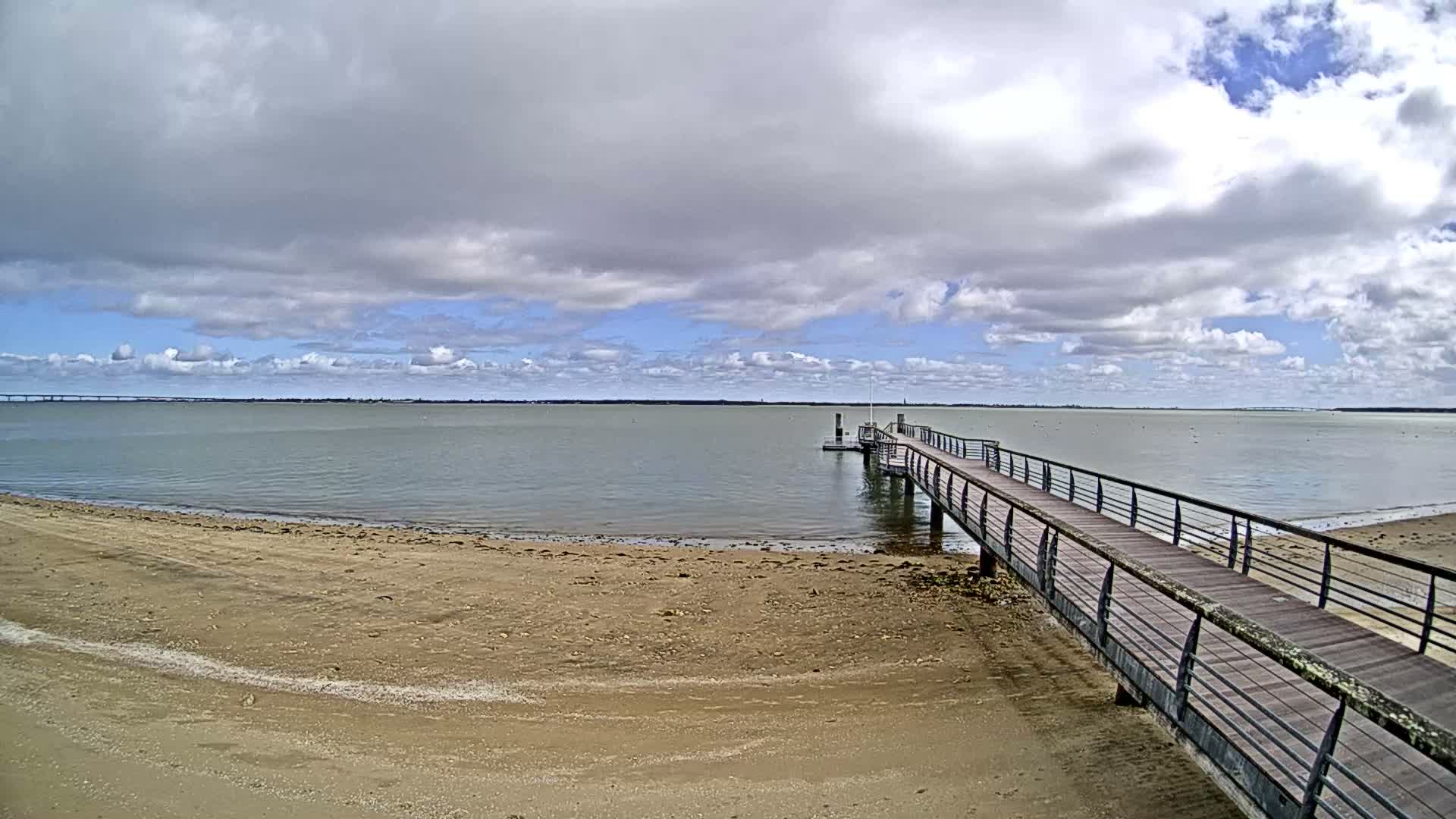 Saint-Trojan CNCO Marine Live Cam - 	Saint-Trojan-les-Bains, Blaye, Gironde, 	Nouvelle-Aquitaine, France
