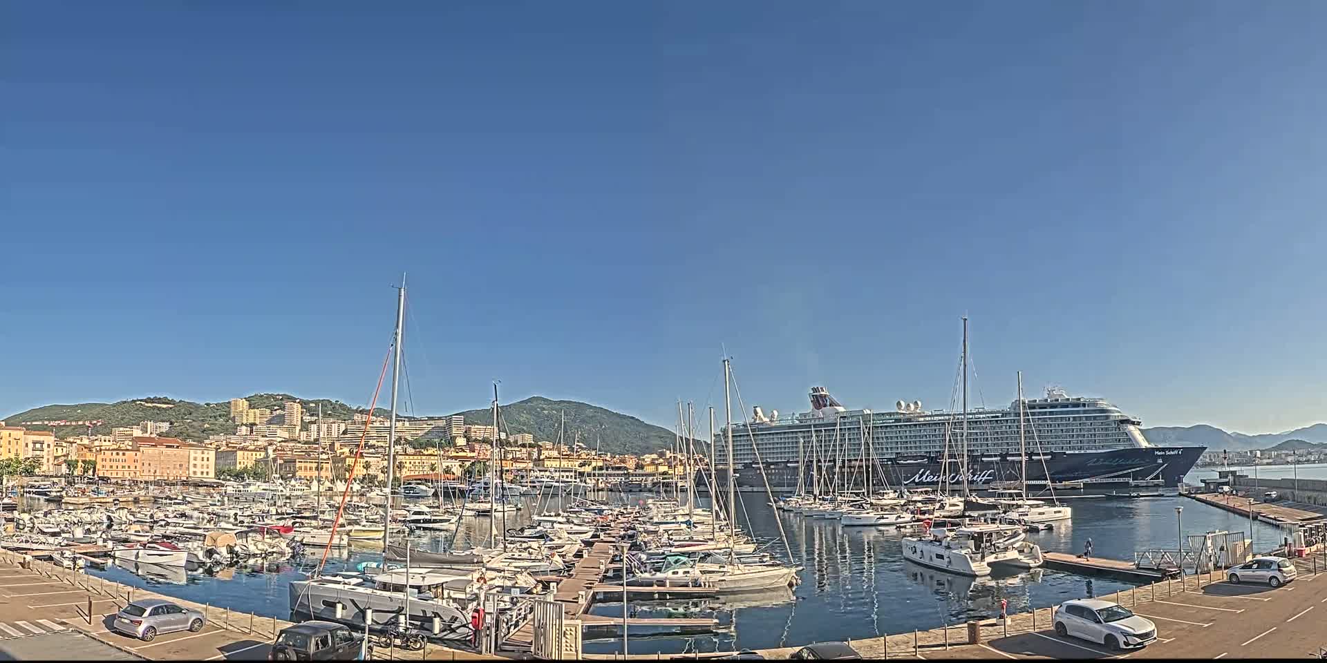 Ajaccio City & Port de Plaisance Charles Ornano Live Cam - Ajaccio, Corse-du-Sud, Corse , France