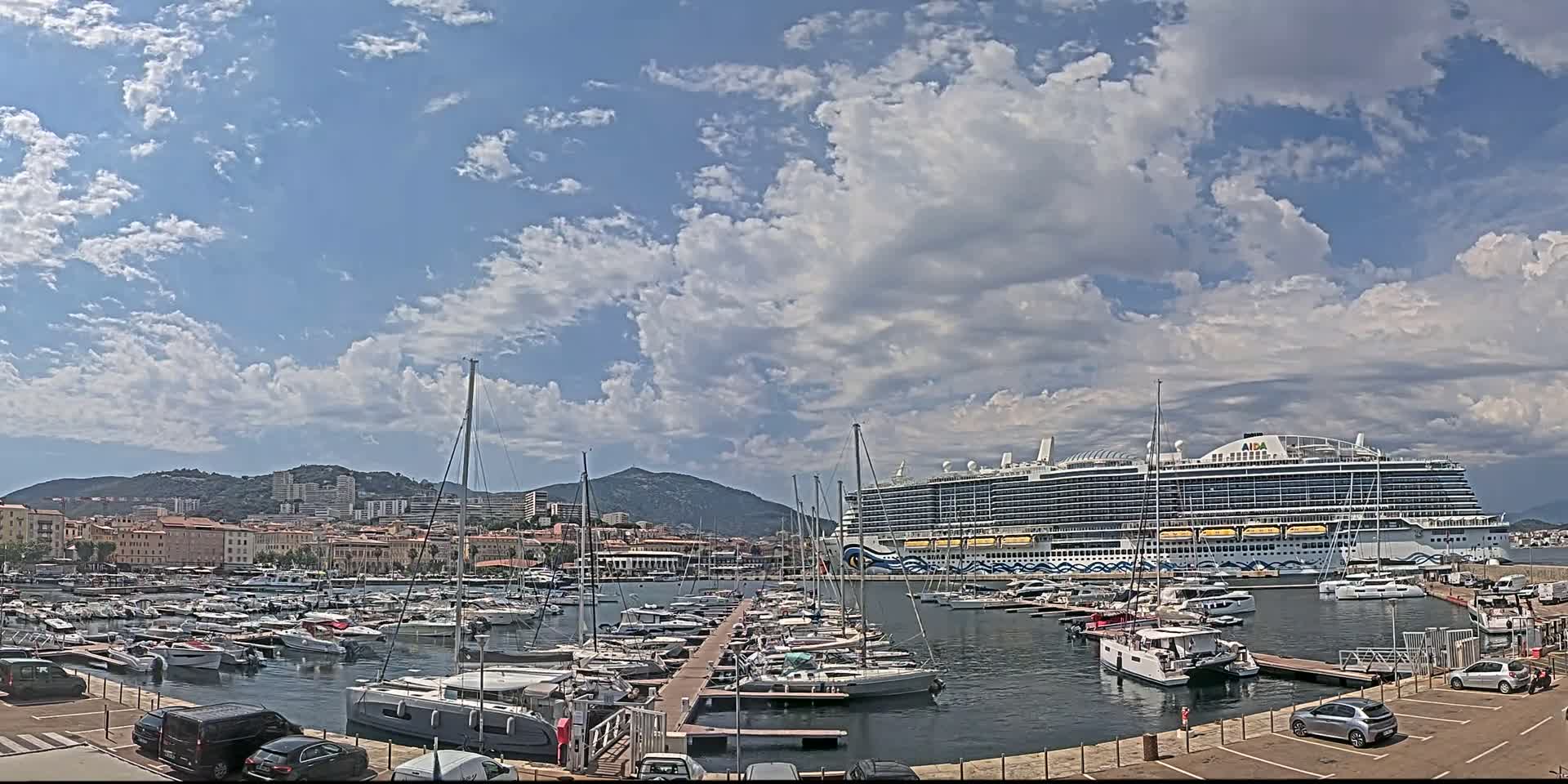 Ajaccio City & Port de Plaisance Charles Ornano Live Cam - Ajaccio, Corse-du-Sud, Corse , France