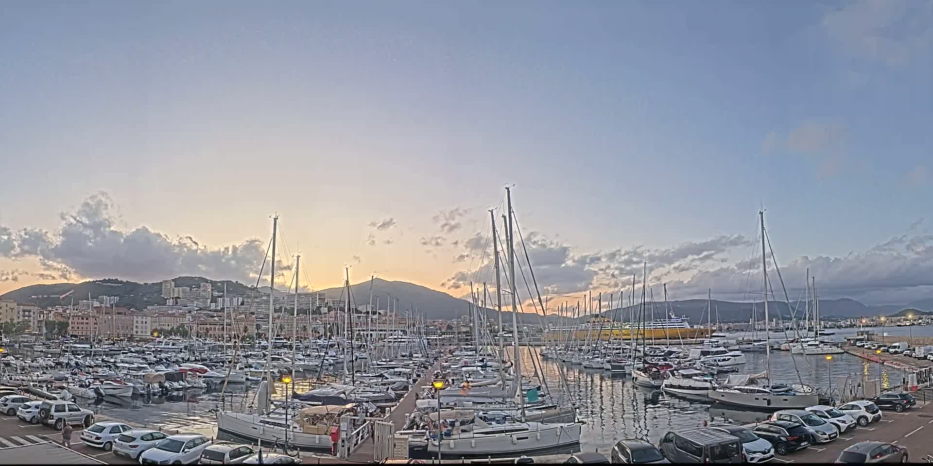 Ajaccio City & Port de Plaisance Charles Ornano Live Cam - Ajaccio, Corse-du-Sud, Corse , France
