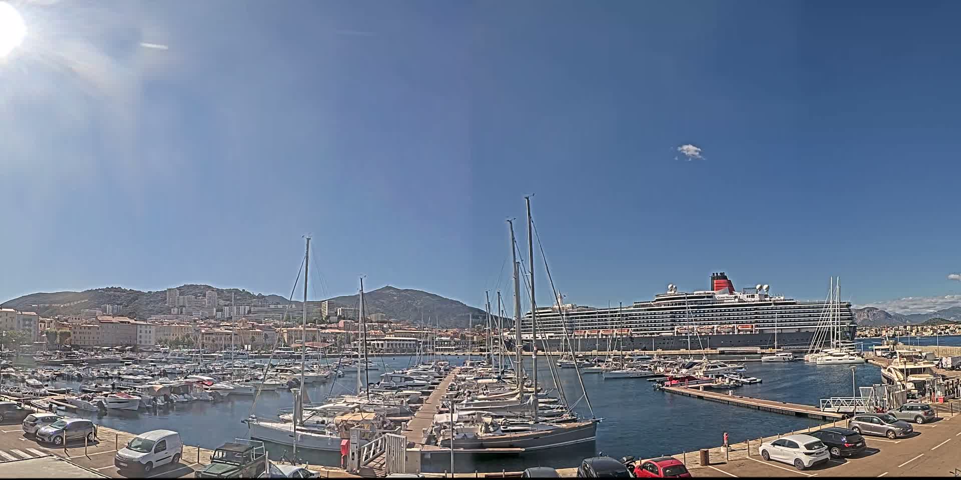 Ajaccio City & Port de Plaisance Charles Ornano Live Cam - Ajaccio, Corse-du-Sud, Corse , France