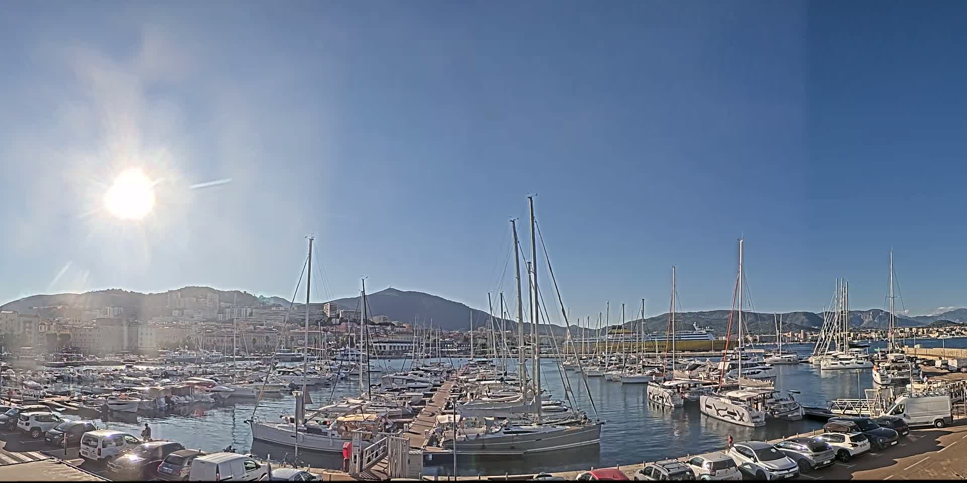 Ajaccio City & Port de Plaisance Charles Ornano Live Cam - Ajaccio, Corse-du-Sud, Corse , France