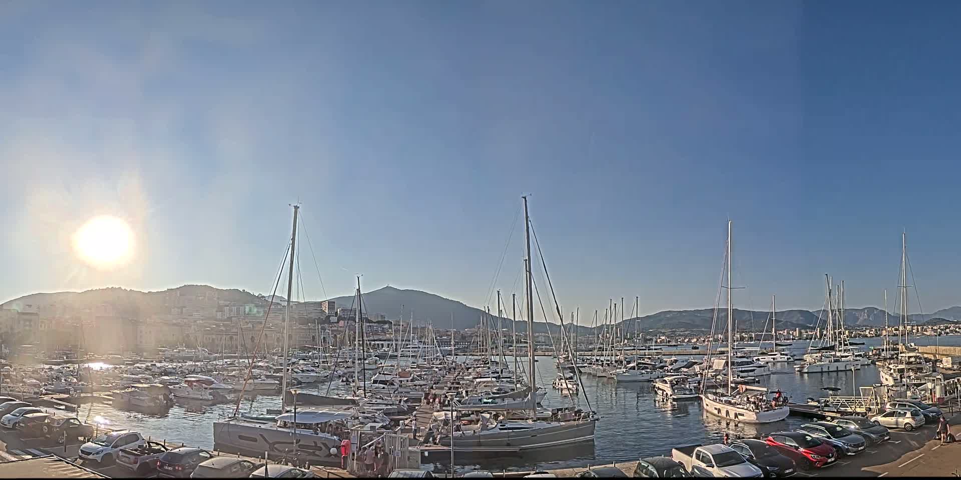 Ajaccio City & Port de Plaisance Charles Ornano Live Cam - Ajaccio, Corse-du-Sud, Corse , France