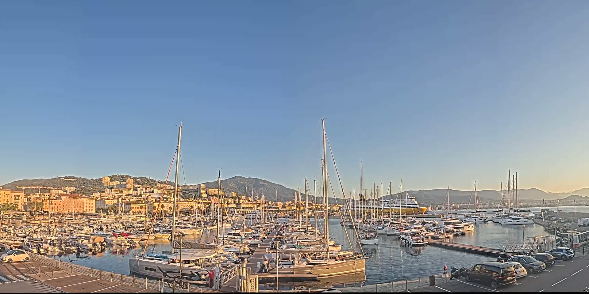 Ajaccio City & Port de Plaisance Charles Ornano Live Cam - Ajaccio, Corse-du-Sud, Corse , France